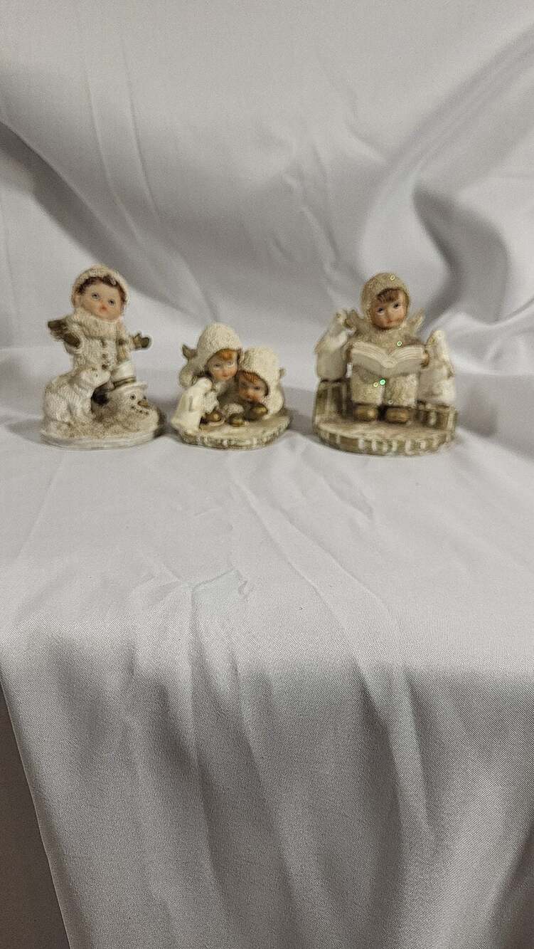 Millennial inheritance Vintage K's Collection Snow Babies Winter Christmas Figur
